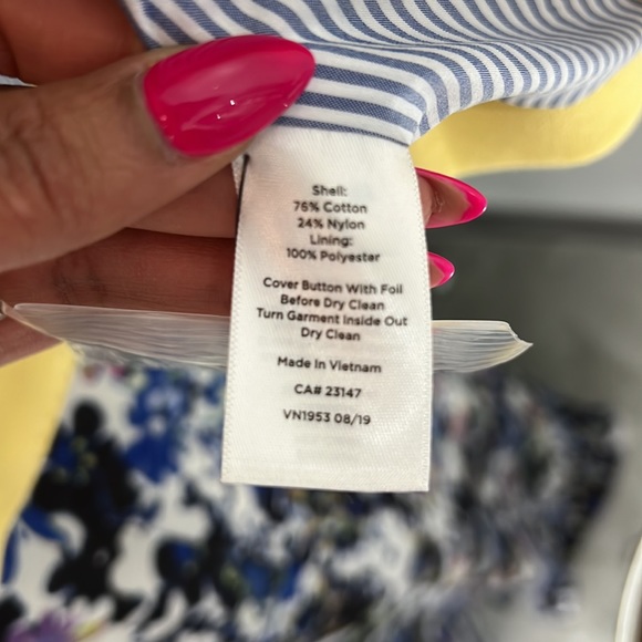 Talbots petite yellow button front blazer - Picture 5 of 5